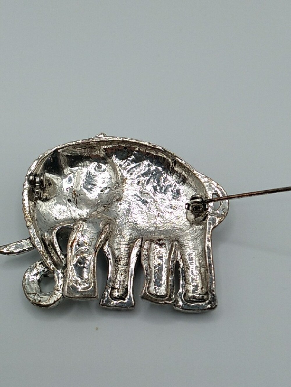 Vintage Red Enamel & Rhinestone Jeweled Elephant Brooch (S1) - Picture 10 of 11